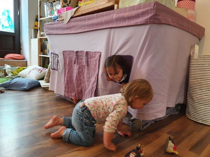 Unsere Kinder LeserInnenaktion Praxis Spotlight Hausgemacht Tisch-Haus Reggio Reggiobildung Reggio-Kindergruppe Nido Bambini Creativita Unsere Kinder LeserInnenaktion Praxis Spotlight Hausgemacht Tisch-Haus Reggio Reggiobildung Reggio-Kindergruppe Nido Bambini Creativita