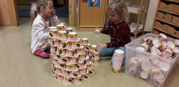 Unsere Kinder, Eisbecher, Eisbecherbau, Kindergarten, Barmherzige Brüder, Bauprojekt, Jetzt wird gebaut, LeserInnenaktion Unsere Kinder, Eisbecher, Eisbecherbau, Kindergarten, Barmherzige Brüder, Bauprojekt, Jetzt wird gebaut, LeserInnenaktion